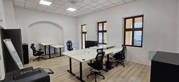 Spatii comerciale /birouri Centru Istoric-Log Out