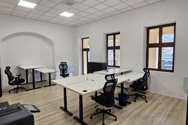 Spatii comerciale /birouri Centru Istoric-Log Out