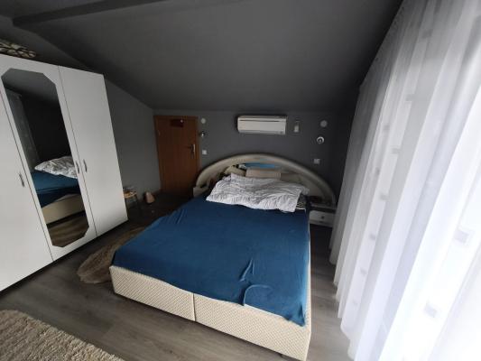 Casă modernă cu piscină, 8 ari teren  – Tăuții-Măgherăuș