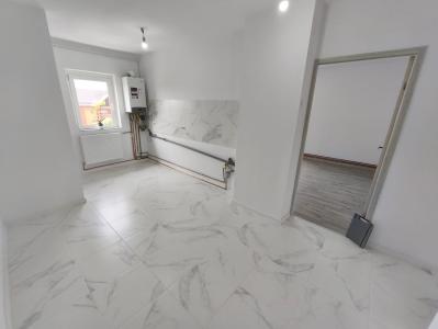 Apartament spațios cu 3 camere, 3 balcoane și vedere panoramică – Str. Hortensiei, Baia Mare