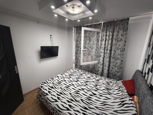 Apartament 3 camere, zona Albina complet mobilat, renovat, izolat termic