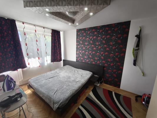 Apartament 3 camere, zona Albina complet mobilat, renovat, izolat termic