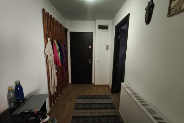 Apartament 3 camere, zona Albina complet mobilat, renovat, izolat termic
