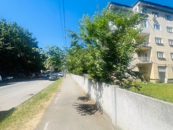 Apartament 2 camere ,decomandat ,etaj 3, Center Nemes ,b-dul Regele Ferdinand