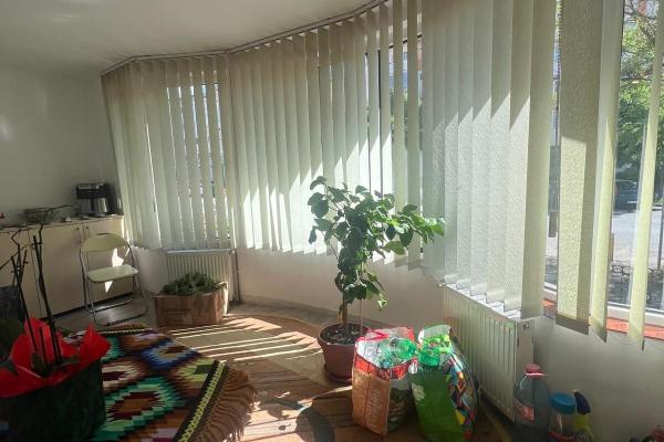 Apartament 3 camere,parter,Regele Ferdinand,pretabil si pentru cabinet medical,spatiu comercial