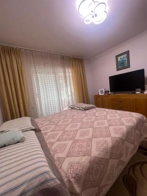 Apartament 3 camere,parter,Regele Ferdinand,pretabil si pentru cabinet medical,spatiu comercial
