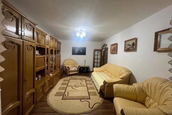 Apartament 3 camere,parter,Regele Ferdinand,pretabil si pentru cabinet medical,spatiu comercial
