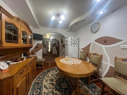 Apartament 3 camere,parter,Regele Ferdinand,pretabil si pentru cabinet medical,spatiu comercial