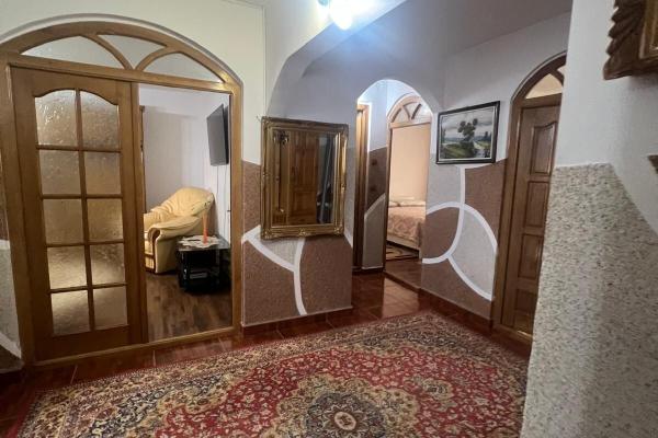 Apartament 3 camere,parter,Regele Ferdinand,pretabil si pentru cabinet medical,spatiu comercial