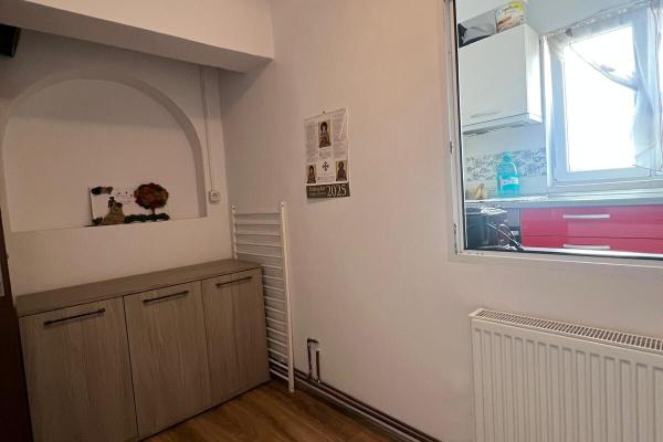 Apartament 2 camere - Republicii intersectia cu b-dul Traian ,Baia Mare