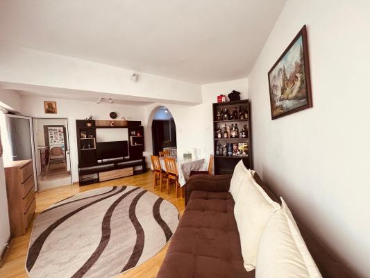 Apartament 2 camere - Republicii intersectia cu b-dul Traian ,Baia Mare