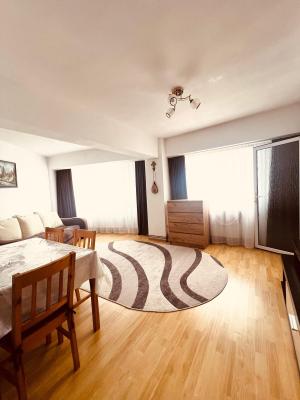 Apartament 2 camere - Republicii intersectia cu b-dul Traian ,Baia Mare