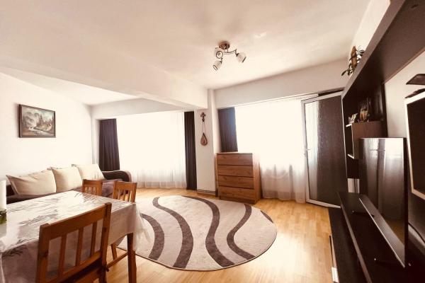 Apartament 2 camere - Republicii intersectia cu b-dul Traian ,Baia Mare