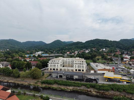 Prima închiriere-2 camere Centrul vechi,loc de parcare inclus