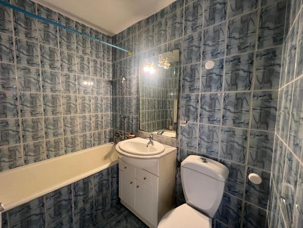 Apartament cu garaj ultracentral zona Mc Donald s Unirii , 4 camere