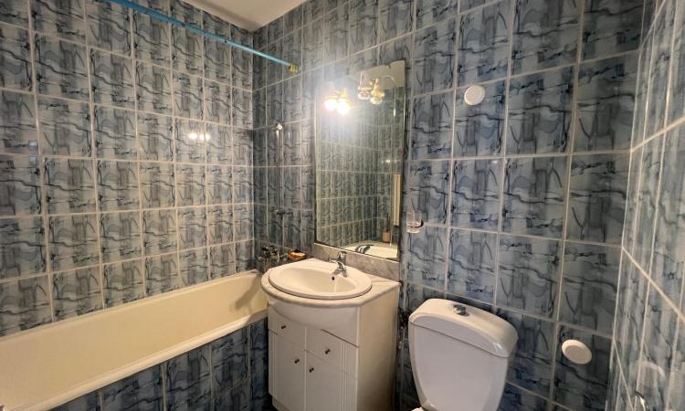Apartament cu garaj ultracentral zona Mc Donald s Unirii , 4 camere