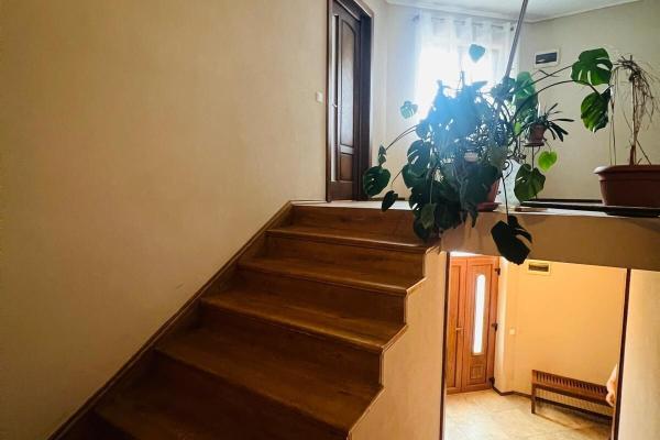 Casă solidă Săsar la cheie ,zona Vama ,teren 10 ari ,la 3 min de Baia Mare comision 0 %