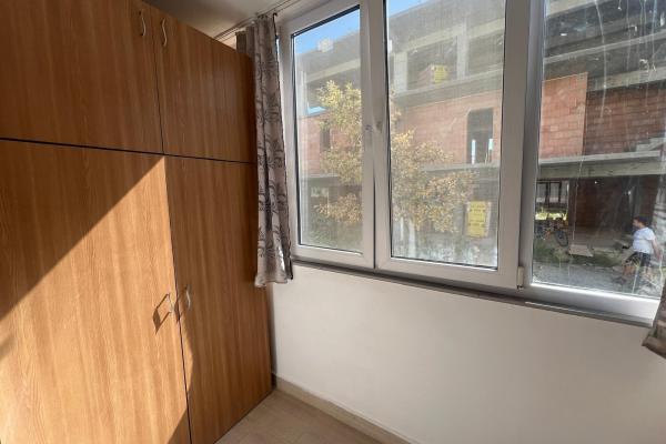 Apartament 2 camere ,Victoriei -zona Mărul de Aur ,parter cu loc de parcare