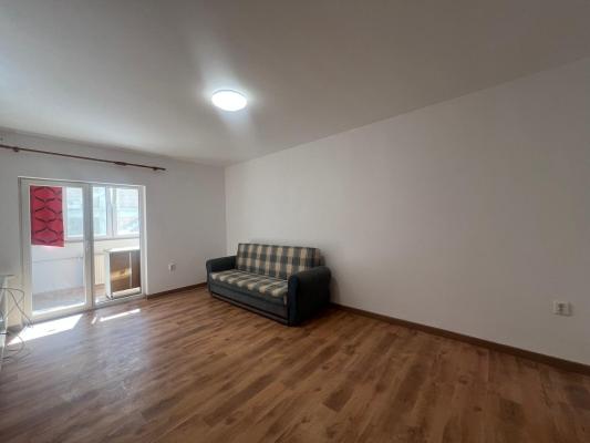 Apartament 2 camere ,Victoriei -zona Mărul de Aur ,parter cu loc de parcare