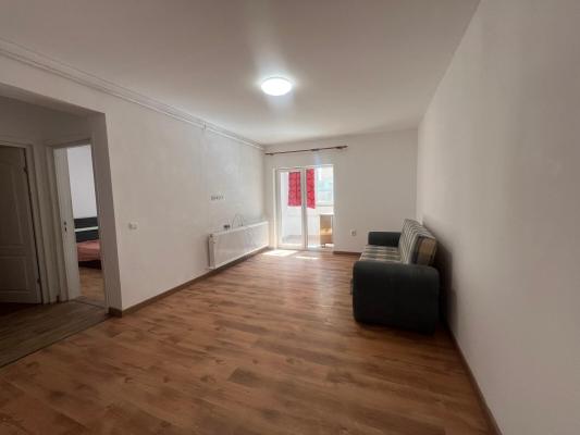 Apartament 2 camere ,Victoriei -zona Mărul de Aur ,parter cu loc de parcare