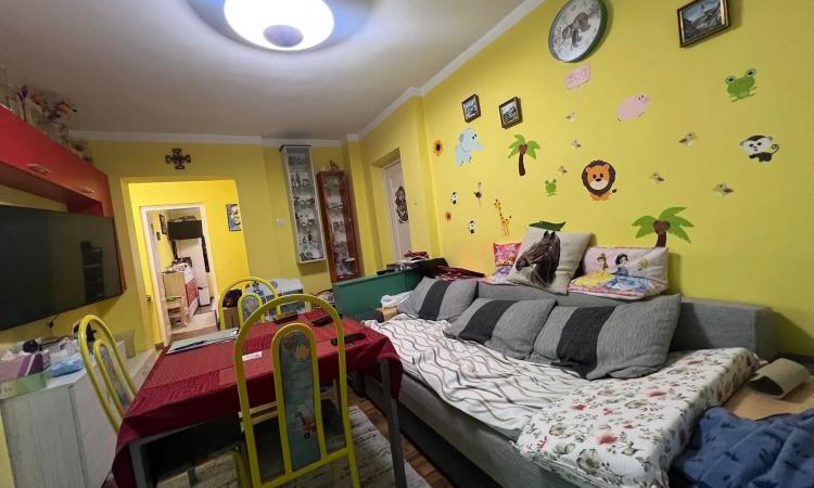 Apartament 3 camere, ultracentral, etaj 2, Casa de Pensii /Hortensiei, 0% comision