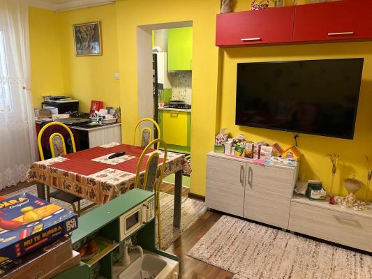 Apartament 3 camere, ultracentral, etaj 2, Casa de Pensii /Hortensiei, 0% comision
