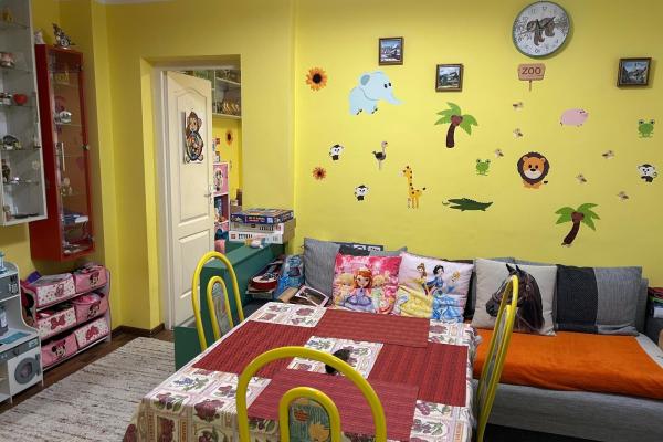 Apartament 3 camere, ultracentral, etaj 2, Casa de Pensii /Hortensiei, 0% comision