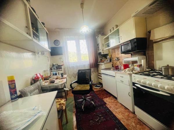 Vintage apartament  3 camere , Iuliu Maniu  ,zona excelenta etaj 3