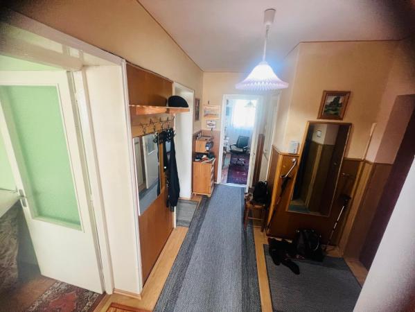 Vintage apartament  3 camere , Iuliu Maniu  ,zona excelenta etaj 3