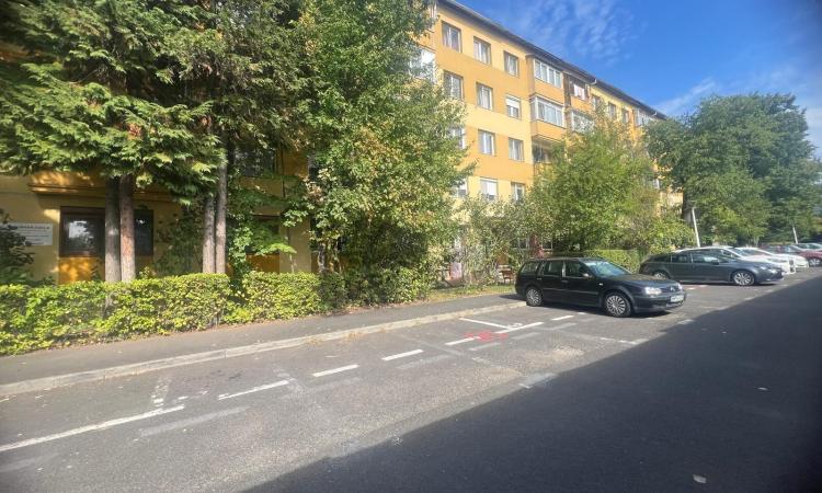 Vintage apartament 3 camere , Iuliu Maniu ,zona excelenta etaj 3