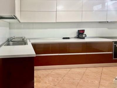 Inchiriere - spatiu versatil,parter,acces direct,90 mp ,3 camere