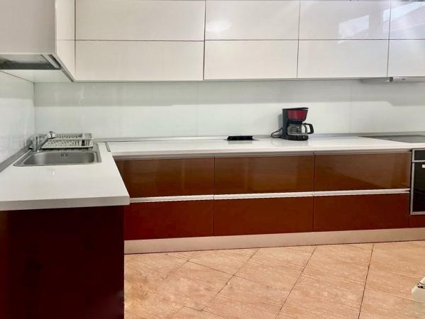 Inchiriere - spatiu versatil,parter,acces direct,90 mp ,3 camere
