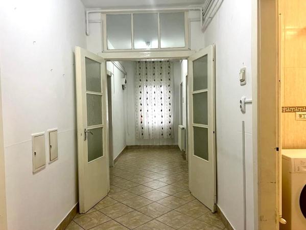 Inchiriere - spatiu versatil,parter,acces direct,90 mp ,3 camere