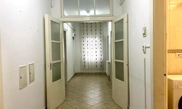 Inchiriere - spatiu versatil,parter,acces direct,90 mp ,3 camere