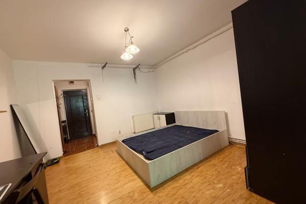 Apartament 1 camera, parter, zona Vivo Mall