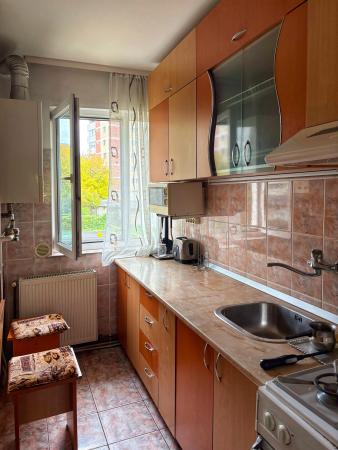 Apartament 2 camere, Cuza Voda, etaj 1