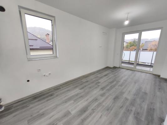 Apartament 3 camere – bloc nou, zona Ghe. Marinescu,etaj 2 ,Baia Mare