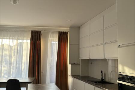 Apartament 2 camere,ultracentral ,etaj 2,zona excelentă