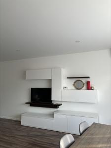 Apartament 2 camere,ultracentral ,etaj 2,zona excelentă