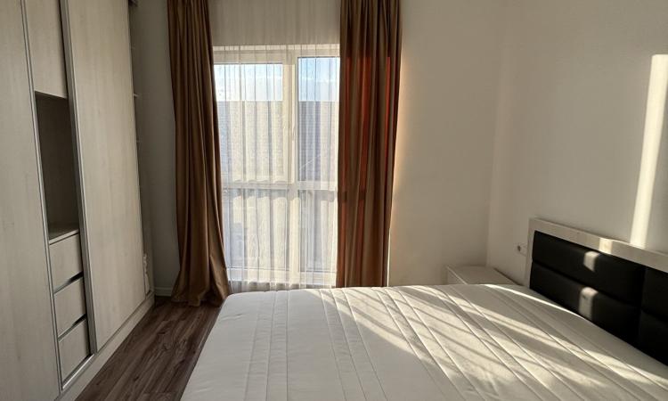Apartament 2 camere,ultracentral ,etaj 2,zona excelentă
