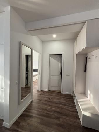 Apartament 2 camere,ultracentral ,etaj 2,zona excelentă