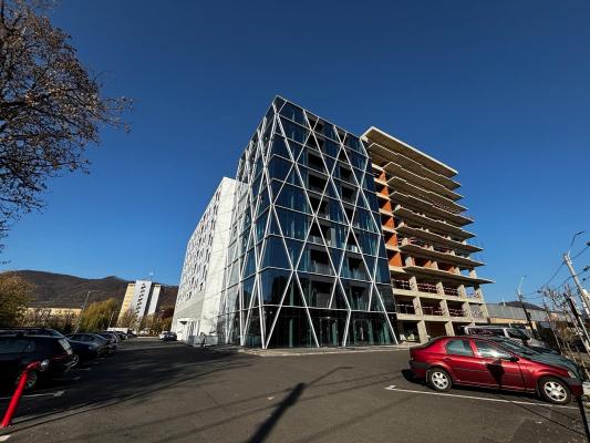 Apartament 3 camere - central , G. Cosbuc