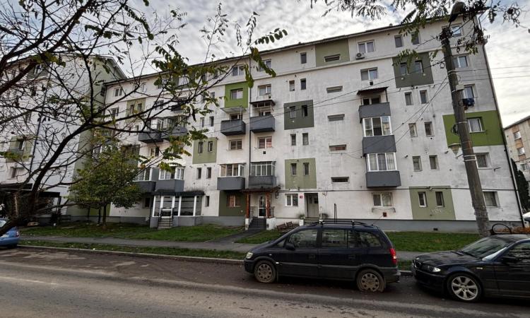 Apartament cu 2 camere - str. Vlad Țepeș (zona Gării)