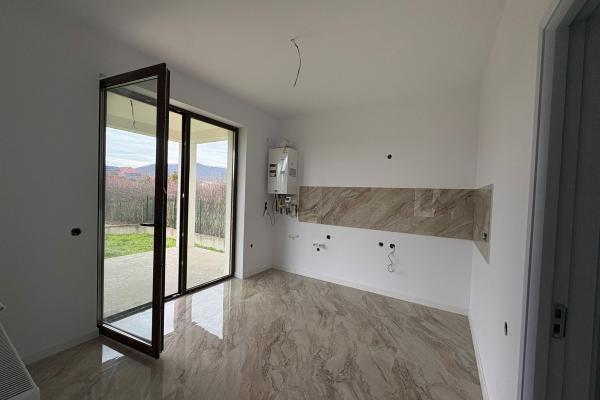 Casă modernă, 129 mp utili, în loc. Săsar