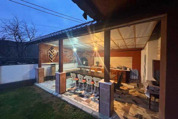 Casă modernă - de vânzare - Tăuții-Măgherăuș