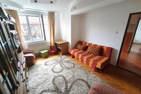 Apartament decomandat, 71 mp, etaj 1, orientare sudică – locație excelentă, lângă Gala Il Padrino