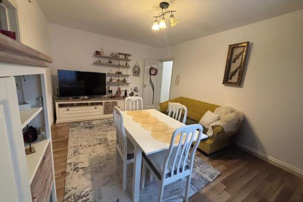 Apartament 2 camere - Parter, str. Matei Basarab, zona Liana