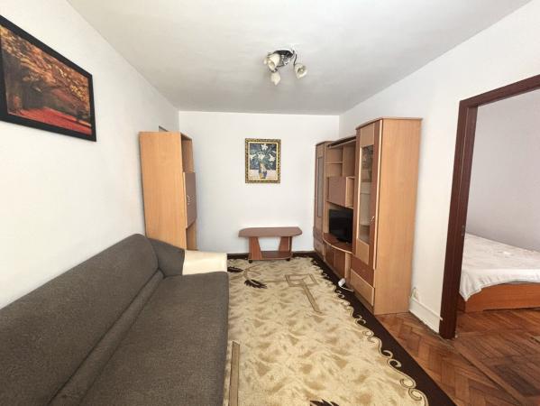 Apartament 2 camere - str. Cuza Voda, Parter