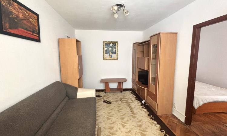 Apartament 2 camere - str. Cuza Voda, Parter