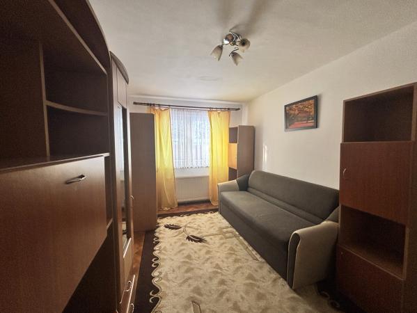 Apartament 2 camere - str. Cuza Voda, Parter